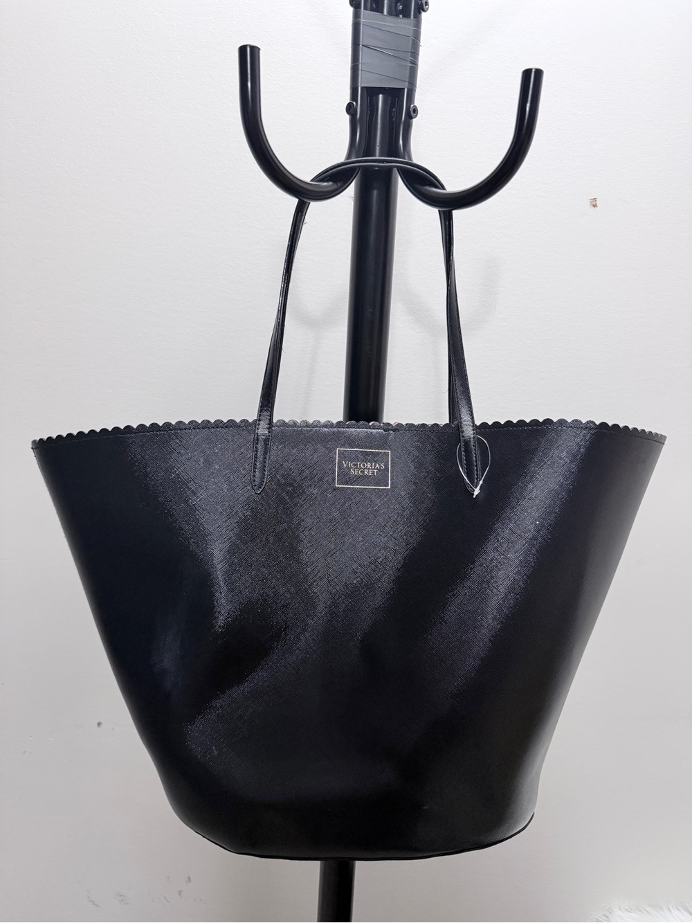 Victoria's Secret Large Black Scalloped Edge Tote - Picture 2 of 12